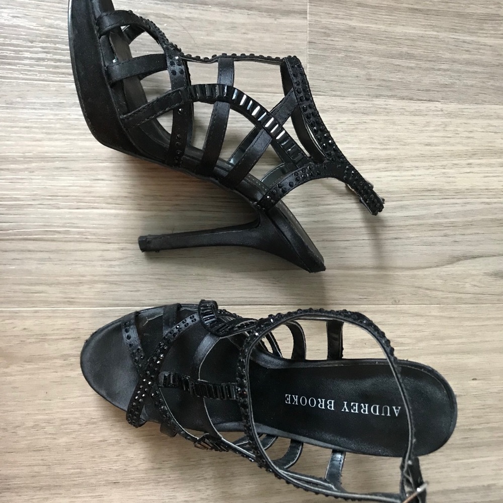 Sandals - Picture 2 of 2